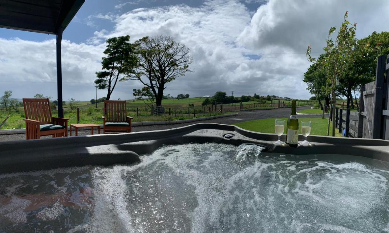 باليمينا Deerfin Rentals Private Chalet With Hot Tub المظهر الخارجي الصورة